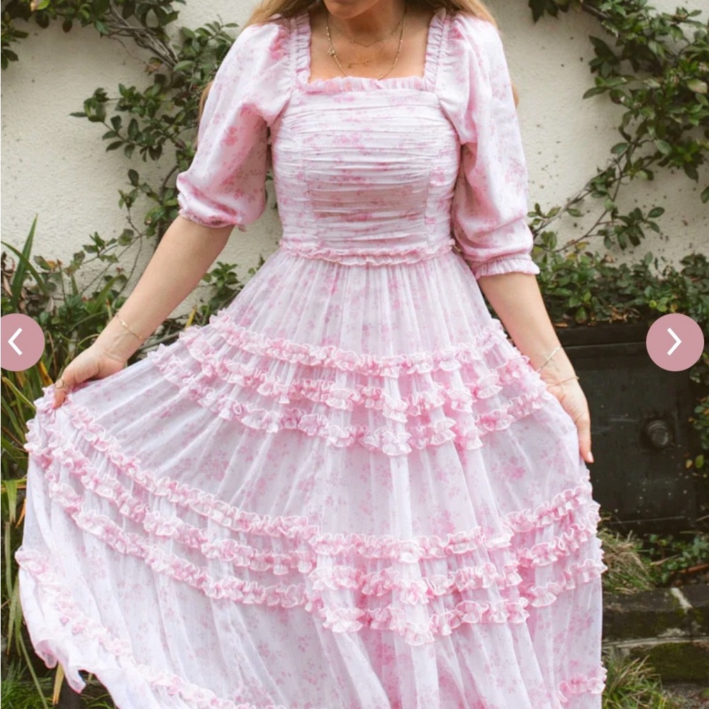 Ivy City Co Pink Ruffled Tiered floral Dress